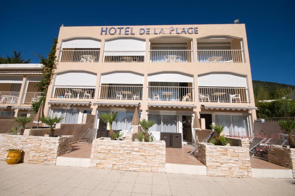 Hotel De La Plage Le Lavandou Exterior photo